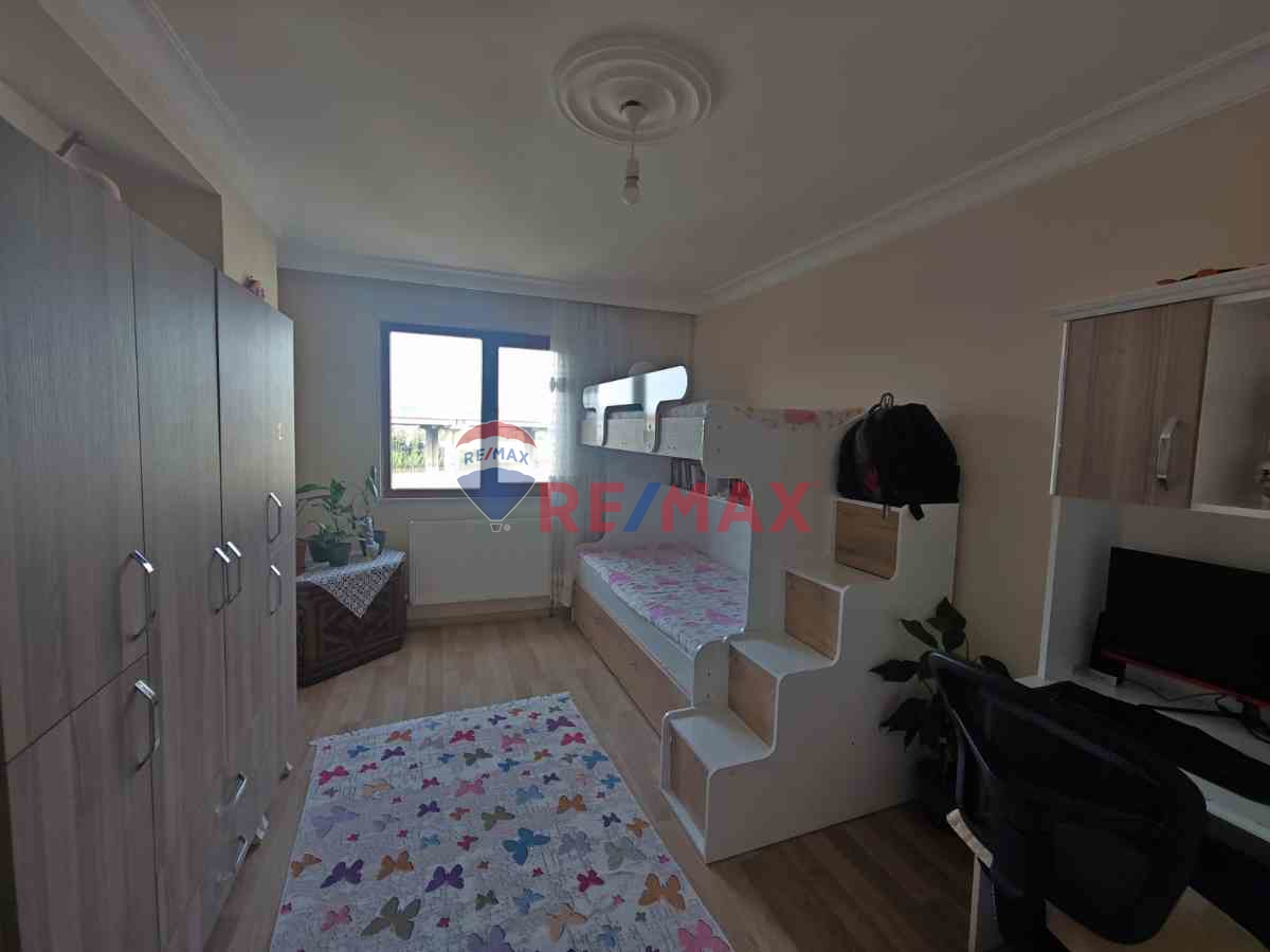 ARAPÇEŞME MAHALLESİ'NDE SATILIK (5+2) DUBLEX DAİRE