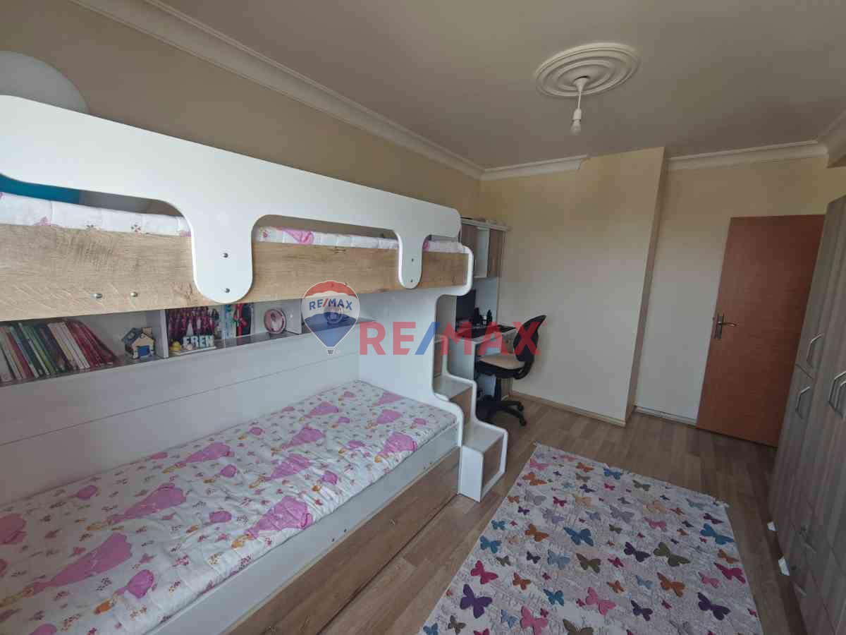 ARAPÇEŞME MAHALLESİ'NDE SATILIK (5+2) DUBLEX DAİRE