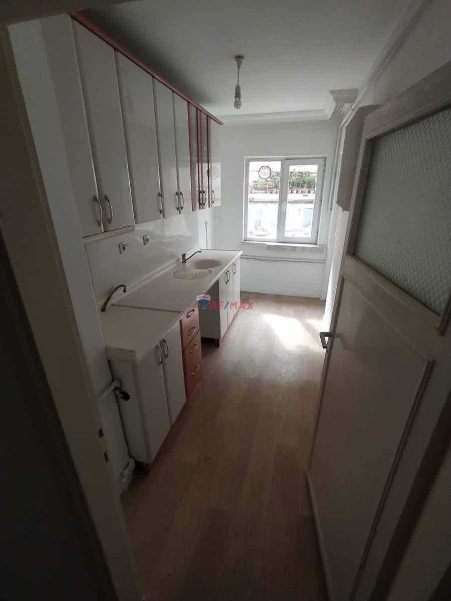 STRAZBURG CADDESİNDE 2+1 KİRALIK KONUT+OFİS