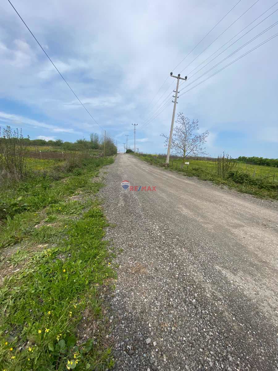 DEREKÖY / TAŞKELİK 'TE YOLA CEPHE VİLLALIK DENİZ MANZARALI ARSAFAVORILERIME EKLEYAZDIRFACEBOOK ILE