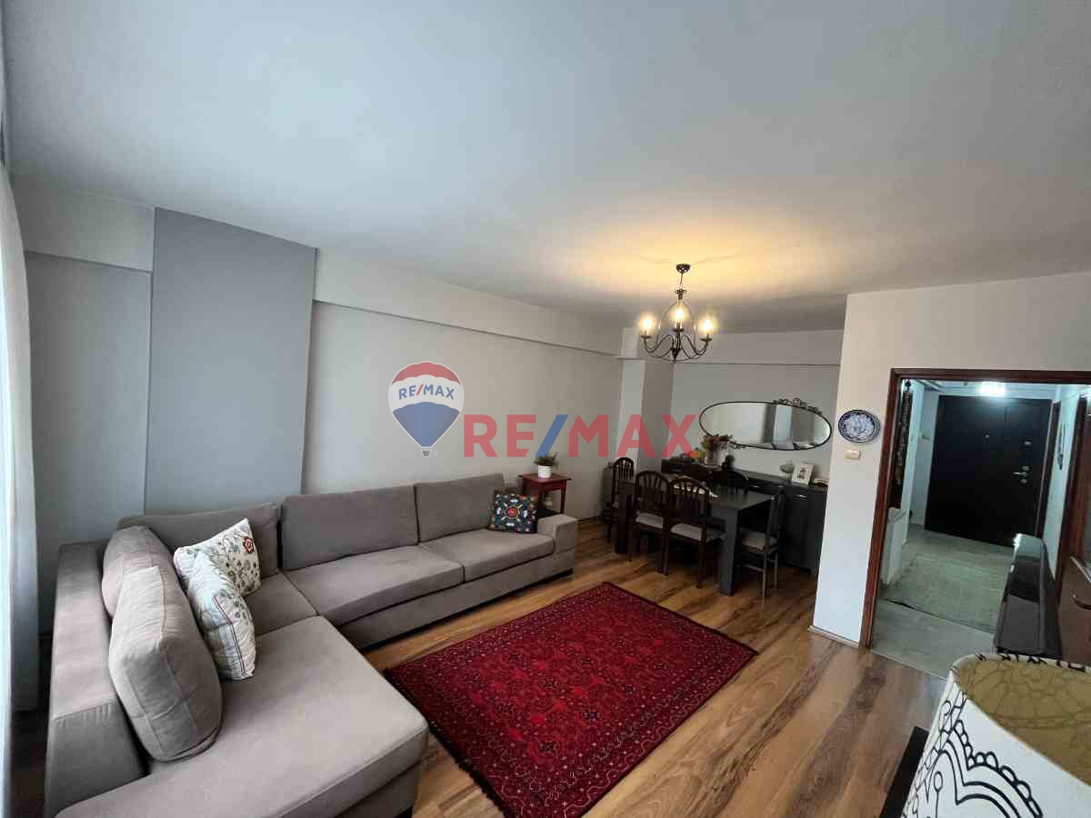 GAZIOSMANPAŞA BAĞLARBAŞI ÇARŞI'DA SATILIK 2+1 DAIRE