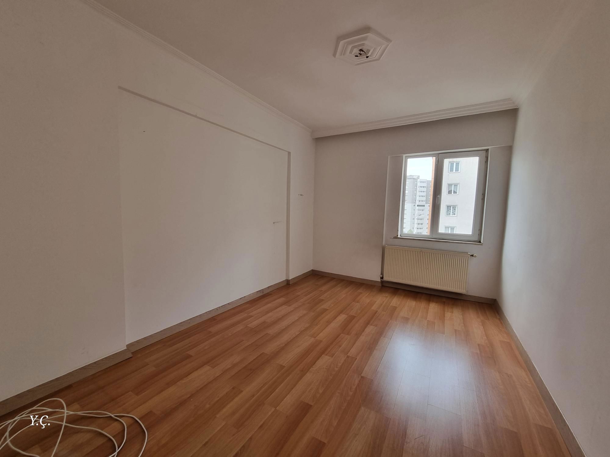 ADNAN KAHVECİ KARDELEN SİTESİ BÜYÜK TİP SATILIK 3+1 ARAKAT DAİRE