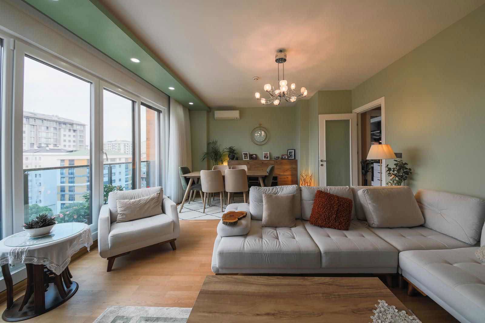 AYŞE KADIN METRO DURAĞI ÇIKIŞINDA HAVUZLU REZİDANS ÖZELLİKLİ SATILIK DAİRE