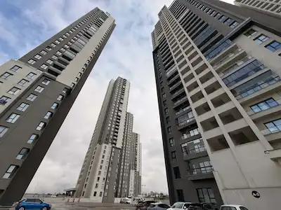 KENT İNCEK TE ŞEREFIYELI BLOKTA PANORAMIK BALKON SATILIK DAIRE