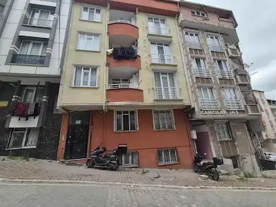 ESENYURT ŞEHİTLER MAHALLESİ 2+1 SATILIK DAİRE!