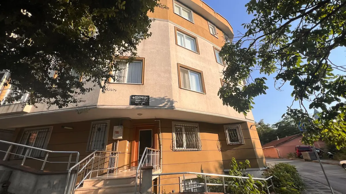 ÜMRANİYE ÇAKMAK’TA 2+1 SATILIK DAİRE