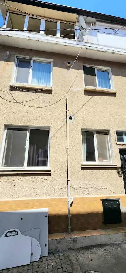 DAİRE FİYATINA MACARONDA 3 KATLI KOMPLE BİNA 