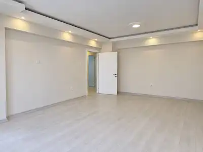 DEMOKRASİ ÜNİVERSİTESİ, METRO VE İSTİNYE PARK YAKINI 3+1