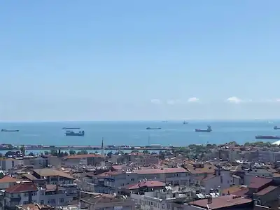 HER KATTA TEK DENİZ MANZARALI 3+1 SATILIK DAİRE
