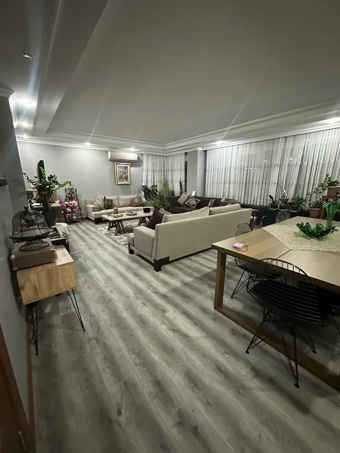 BÜYÜKÇEKMECE’DE SİTE İÇİNDE 170 M² NET 4+1 | 2 BANYO | BALKON | BOŞ & TAPULU