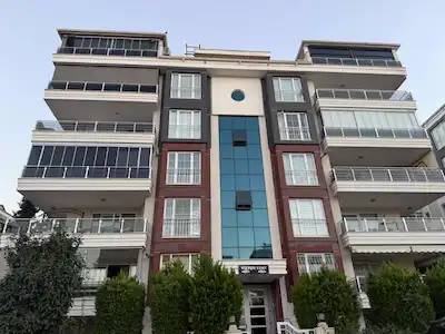 REMAX MODEL DEN GERZELE DE SITE IÇERISINDE 3+1 KIRALIK DAIRE