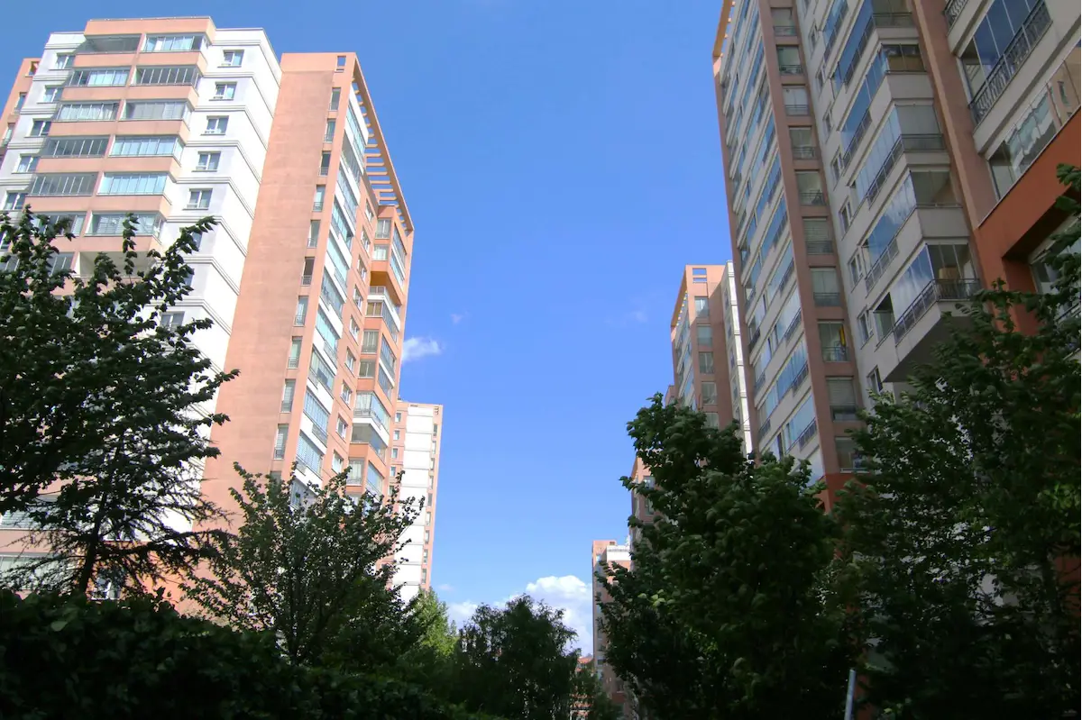 SERHAT MAHALLESİ NEVBAHAR BOTANİK-1 SİTESİNDE KİRALIK 3+1 DAİRE