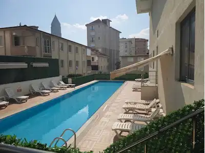 ÜMRANİYE FİNANS MERKEZİNE YAKIN 3+1 TEMALIFE SİTESİ GENİŞ DAİRE