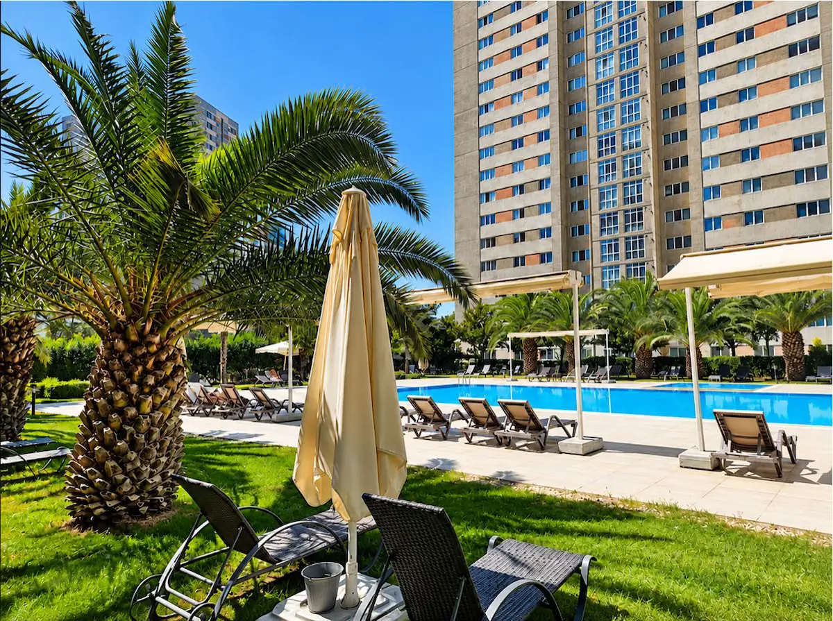 AĞAOĞLU EQUINOX BOŞ EBEVEYN BANYOLU KARE PLAN SATILIK 2+1