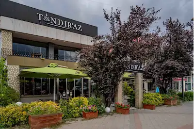REMAX LEON YÜZÜNCÜYIL MAHALLESİ DEVREN KİRALIK 750M2 RESTORAN