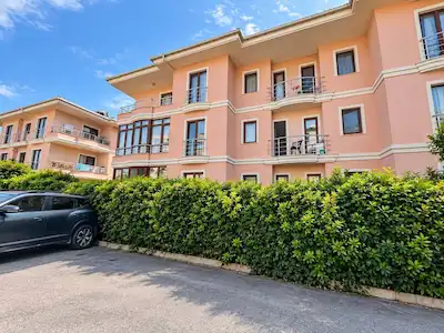 REMAX ANKA'DAN ŞİLE DENİZ MANZARALI SİTE İÇERİSİNDE 2+1 KİRALIK