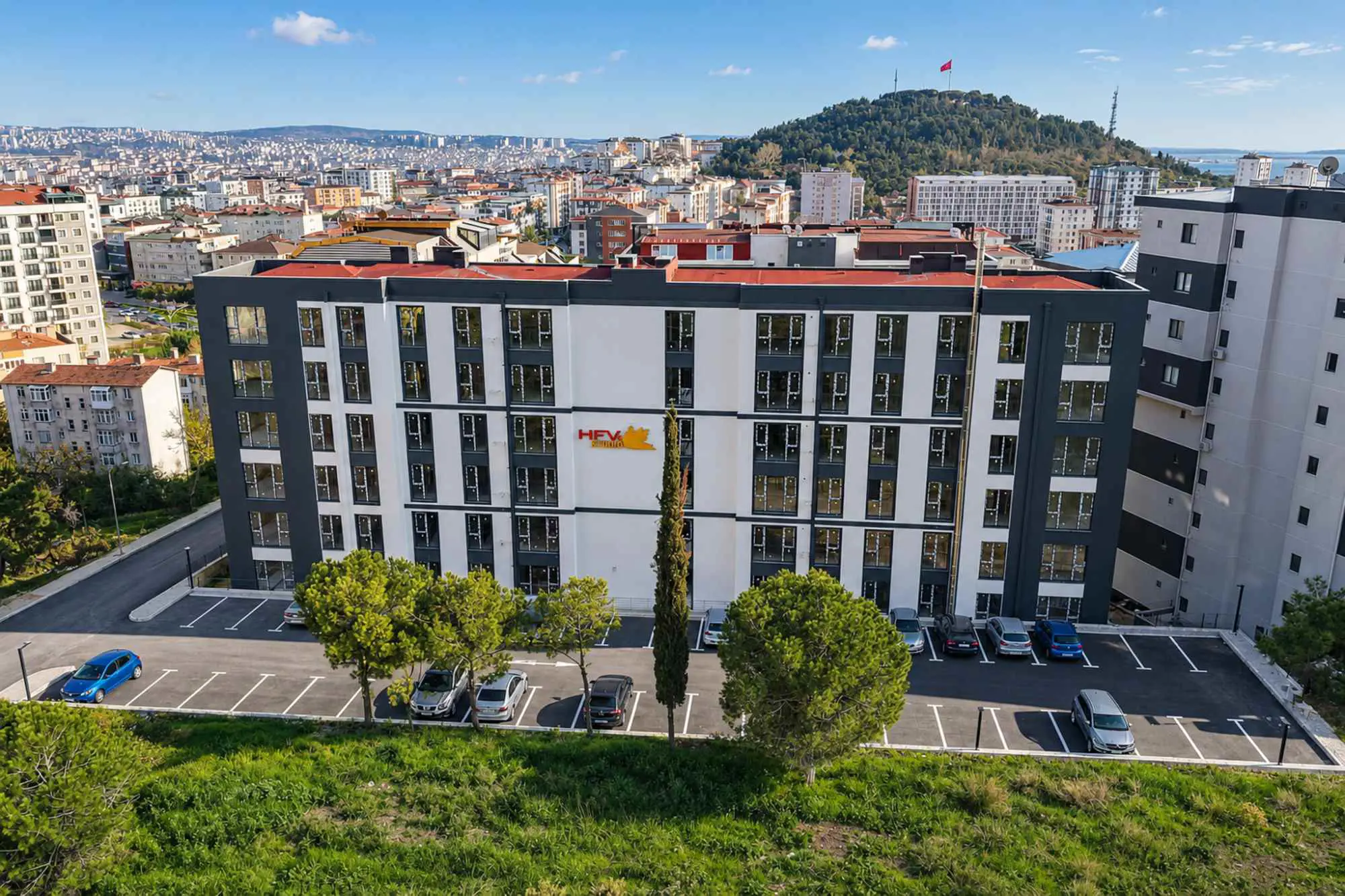 HFM ÇINAR PROJESİ'NDE YERDEN ISITMALI FIRSAT 2+1 91 M² DAİRE