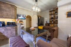 ESKİ LARA YOLU ARKASI SATILIK 4+1 DUBLEX DAİRE