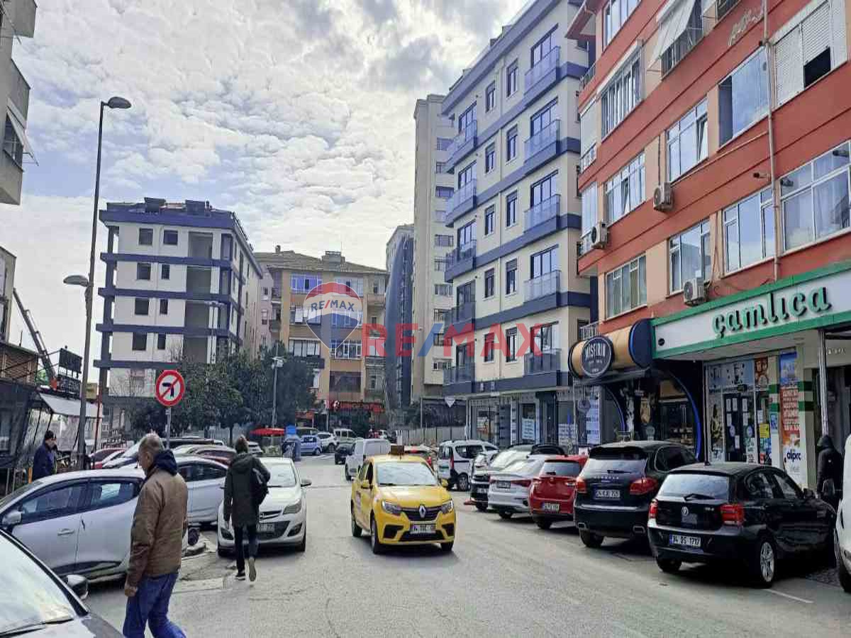 BEŞİKTAŞ DİKİLİTAŞ SATILIK 2+1 SIFIR DAİRE MERKEZDE CADDE ÜZERİ
