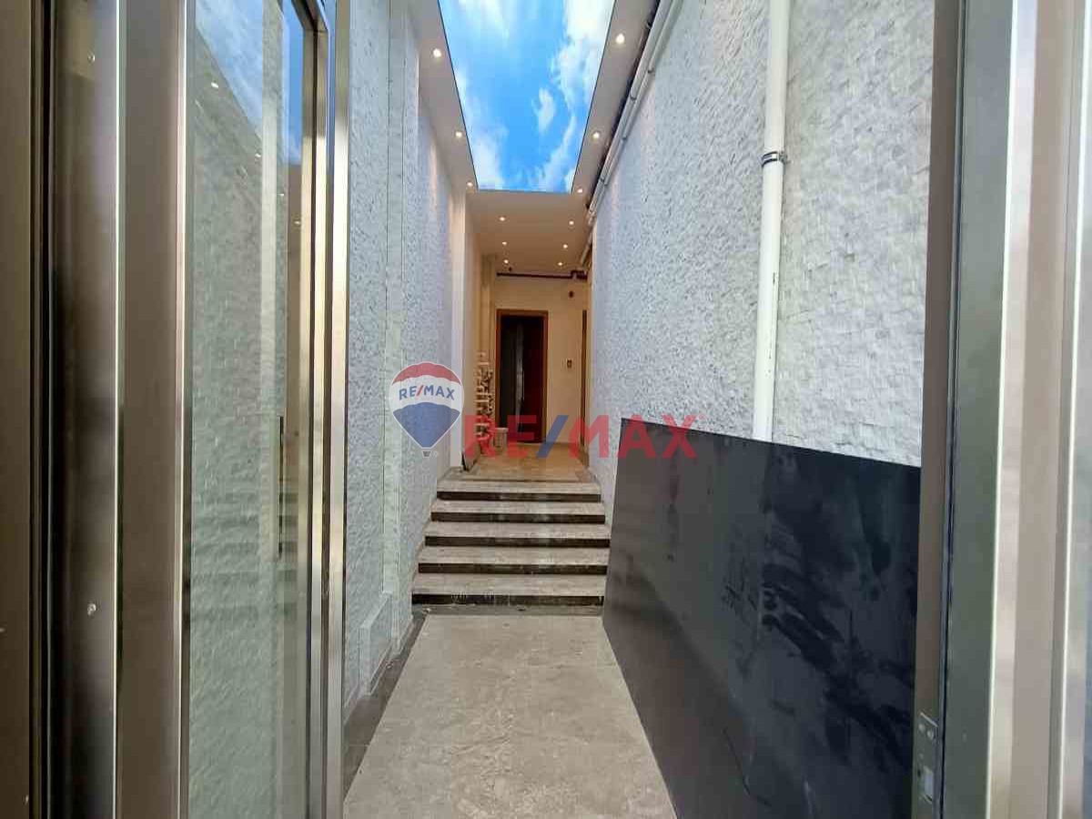 BEŞİKTAŞ DİKİLİTAŞ SATILIK 2+1 SIFIR DAİRE MERKEZDE CADDE ÜZERİ