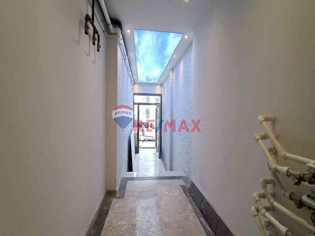 BEŞİKTAŞ DİKİLİTAŞ SATILIK 2+1 SIFIR DAİRE MERKEZDE CADDE ÜZERİ