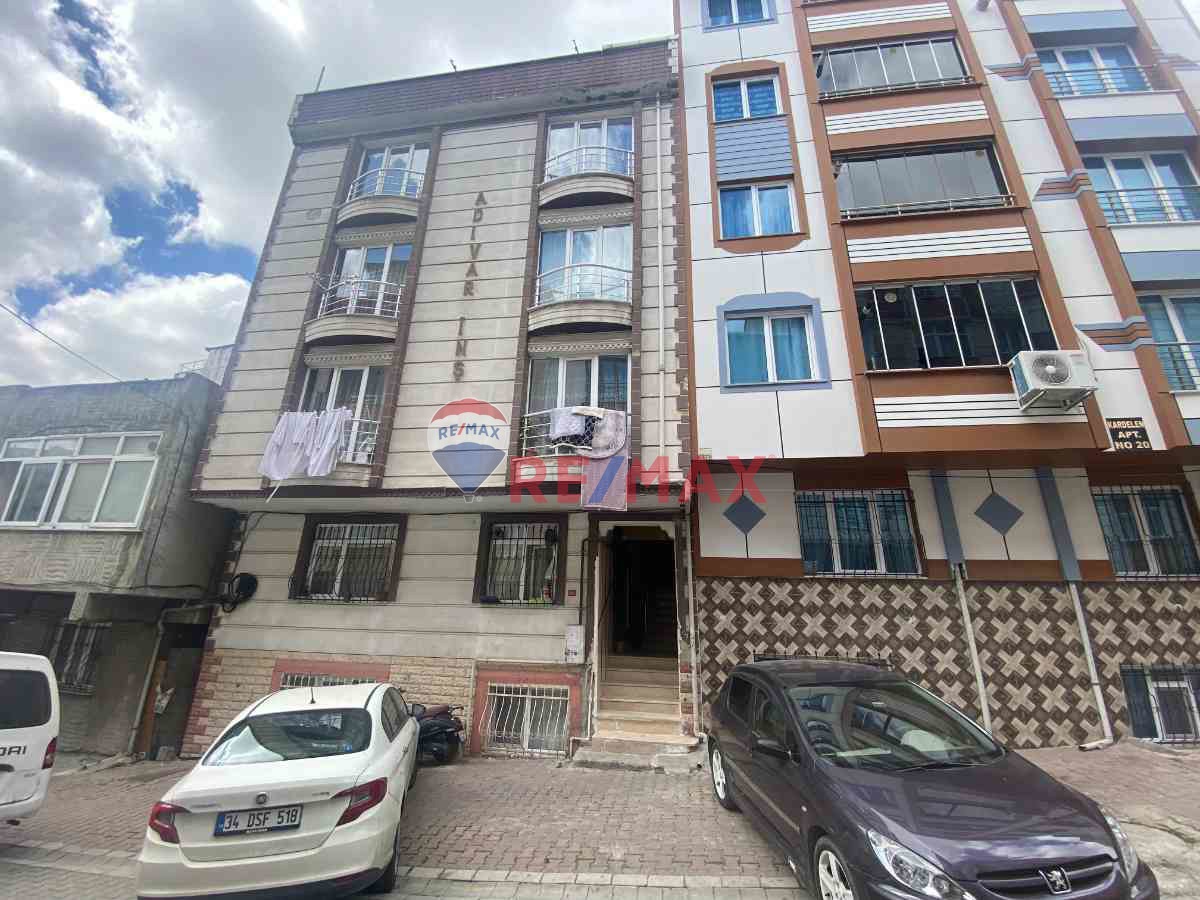 ESENYURT ÇINAR MAHALLESI'NDE DUBLEKS DAIRE