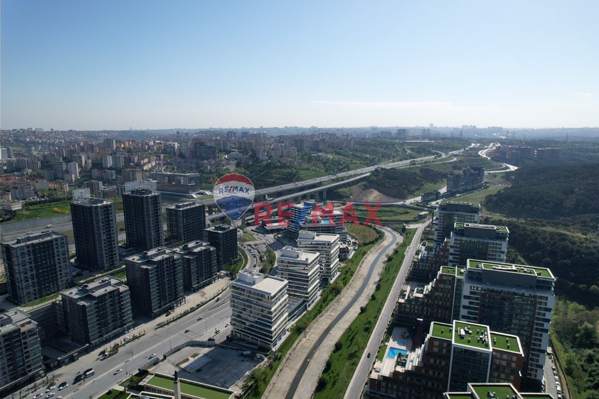 KIRALIK OFIS 77 M2 HAZIR PORTA VADI VADISTANBUL SKYLAND SEBA