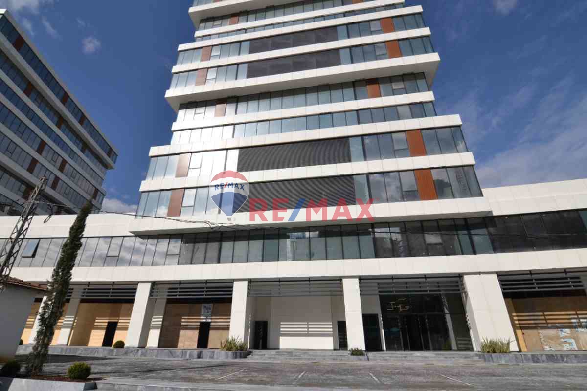 KIRALIK OFIS 77 M2 HAZIR PORTA VADI VADISTANBUL SKYLAND SEBA