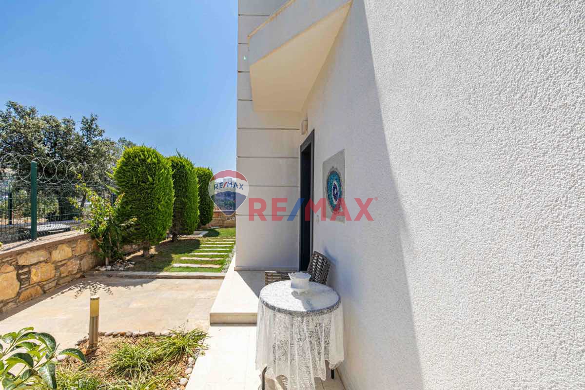 BODRUM KONACIK TA MANZARALI MÜSTAKIL ÖZEL VILLA,