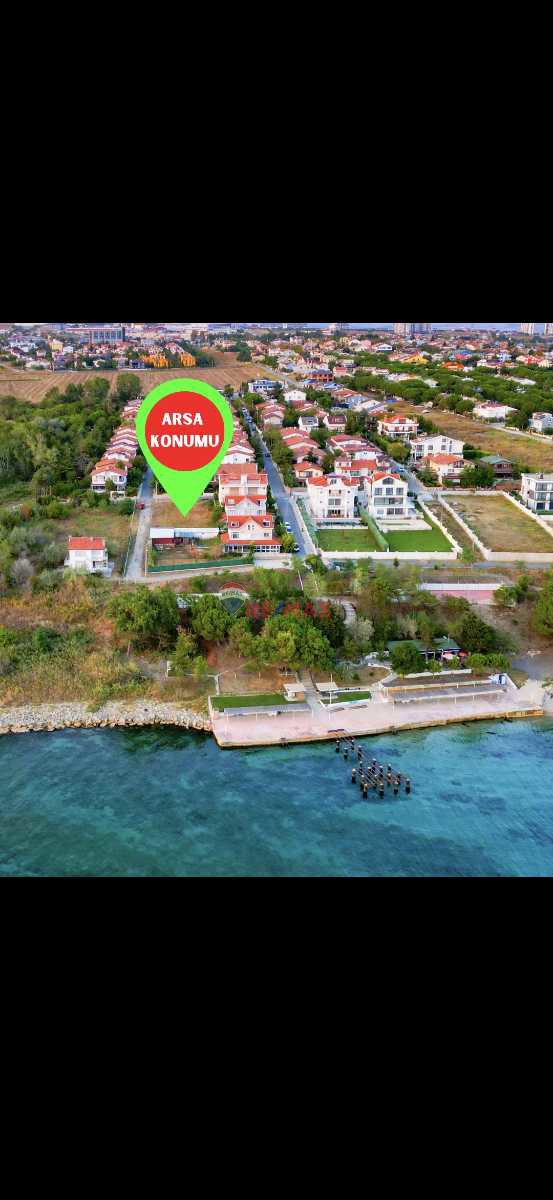 SİLİVRİ'DE DENİZİN DİBİNDE 360M2 VİLLA ARSASI 