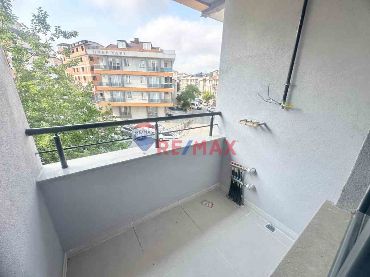 ATAŞEHİR ESATPAŞA’DA MERKEZİ KONUMDA SIFIR 2+1 DUBLEKS DAİRE