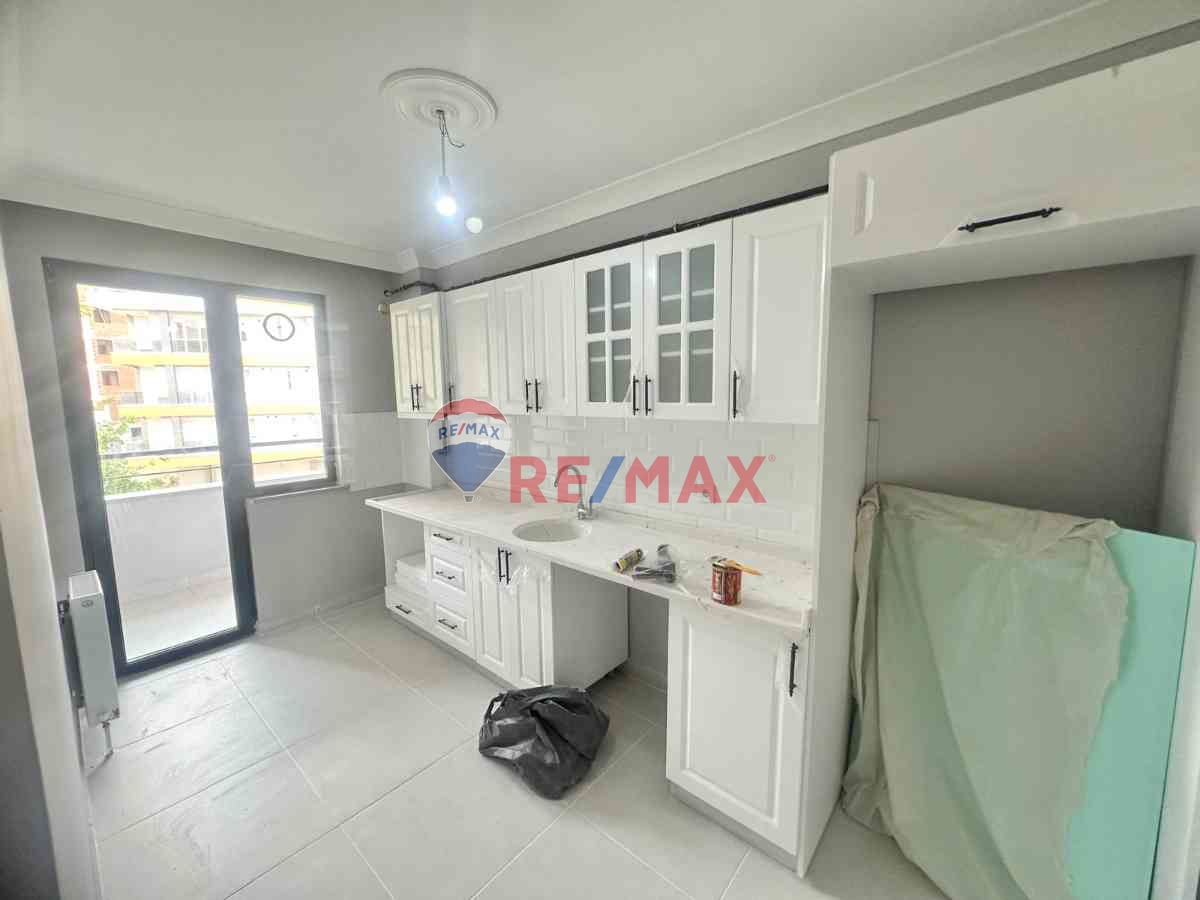 ATAŞEHİR ESATPAŞA’DA MERKEZİ KONUMDA SIFIR 2+1 DUBLEKS DAİRE