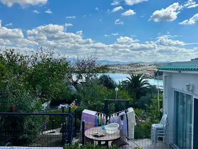 ARTUR GEMİYATAĞI KOYUNDA SIRASONU DENİZE YAKIN BAKIMLI YAZLIK