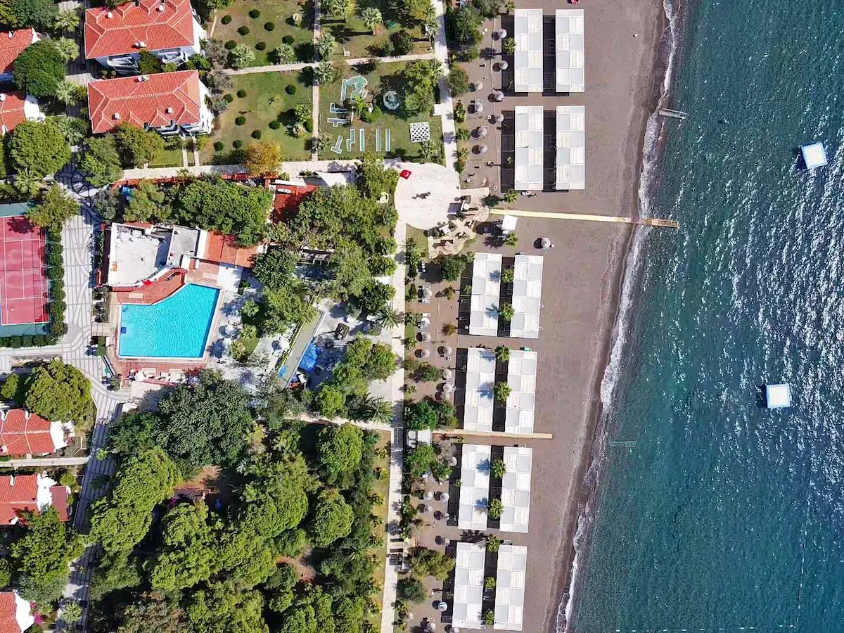 DATÇA BİLLURKENT SİTESİNDE SATILIK DEVREMÜLK ORKİDE 1/2 6 DÖNEM