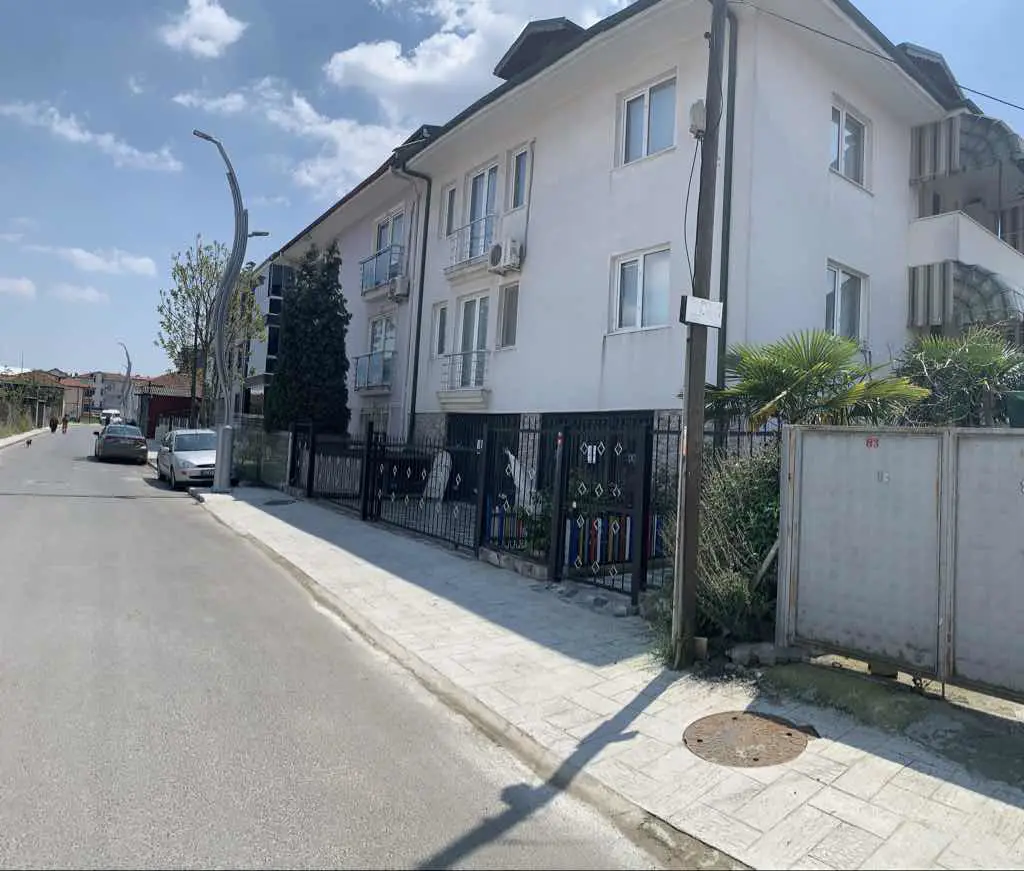 REMAX DESİGN ADAPAZARI İSTİKLAL MAHALLESİ 3+1 120 M2 ARA KAT KİRALIK DAİRE