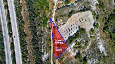 ALAÇATI'DA GÜVENLİKLİ BÖLGEDE TINY HOUSE'A UYGUN YATIRIMLIK TARLA 🌿🏡