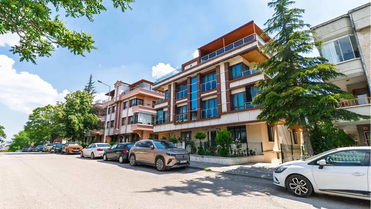 SUBAYEVLERİ MANZARALI FULL YAPILI TERASLI 6+2 DUBLEKS SATILIK DAİRE