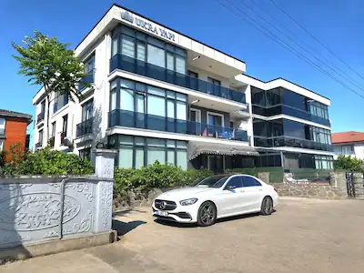 // ERENLER * EKS.120 M2 BAHÇELİ-KULLANIŞLI-KÖŞE B.-BAKIMLI-FERAH