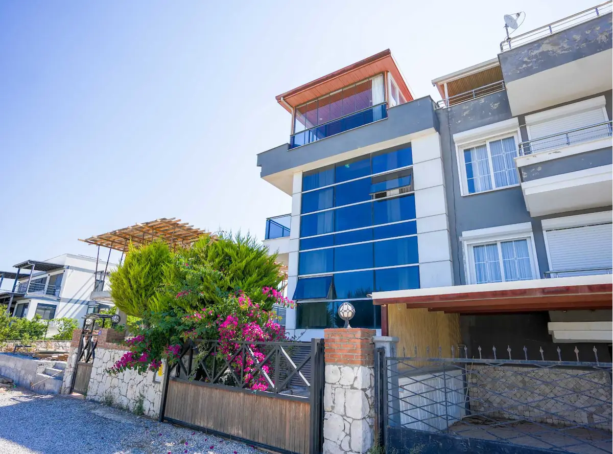 DIDIMDE DENIZ MANZARALI FULL EŞYALI AYRI MUTFAKLI ÖZEL YAPIM SATILIK VİLLA