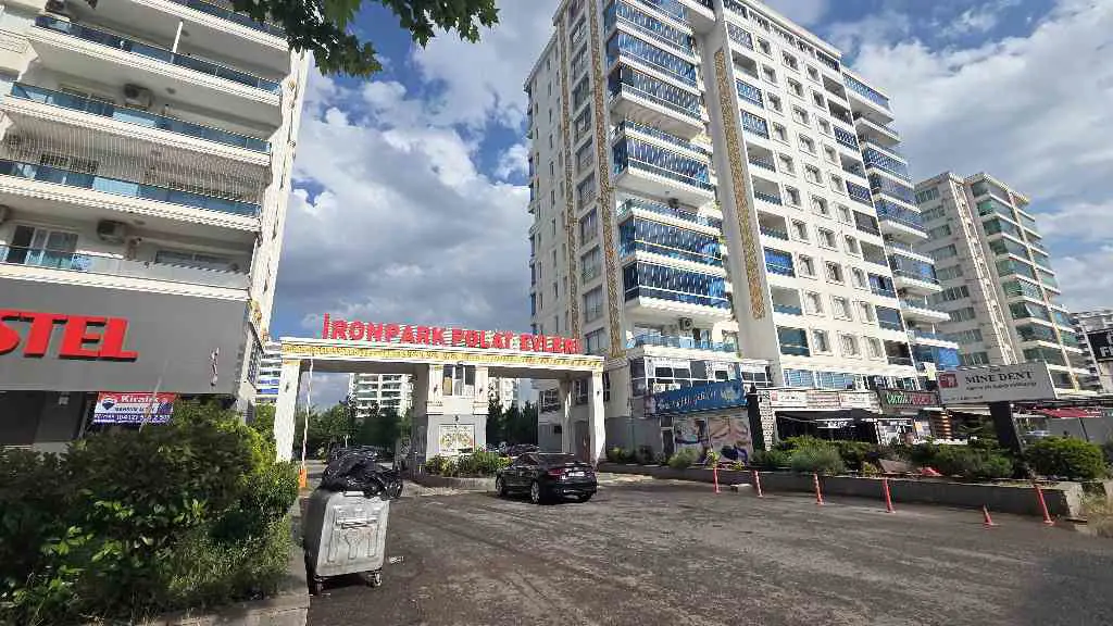 50'LİK YOL İRON PARK SİTESİNDE SATILIK 3+1 DAİRE