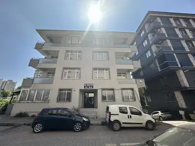 MALTEPE ALTAYÇEŞME MAHALLESİNDE 3+1 SATILIK BALKONLU 2. KAT DAİRE