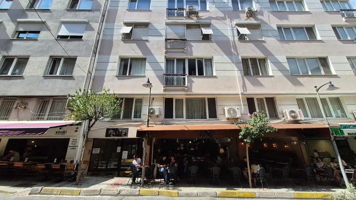 TEŞVİKİYE FIRIN SOKAK'DA SEÇKIN YAŞAMIN MERKEZINDE, 1.KAT NET 130M2 4+1  2