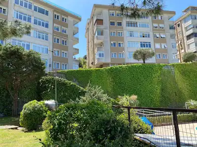 ÜSKÜDAR KÜÇÜKSU DA SITE IÇI KIRALIK DAIRE