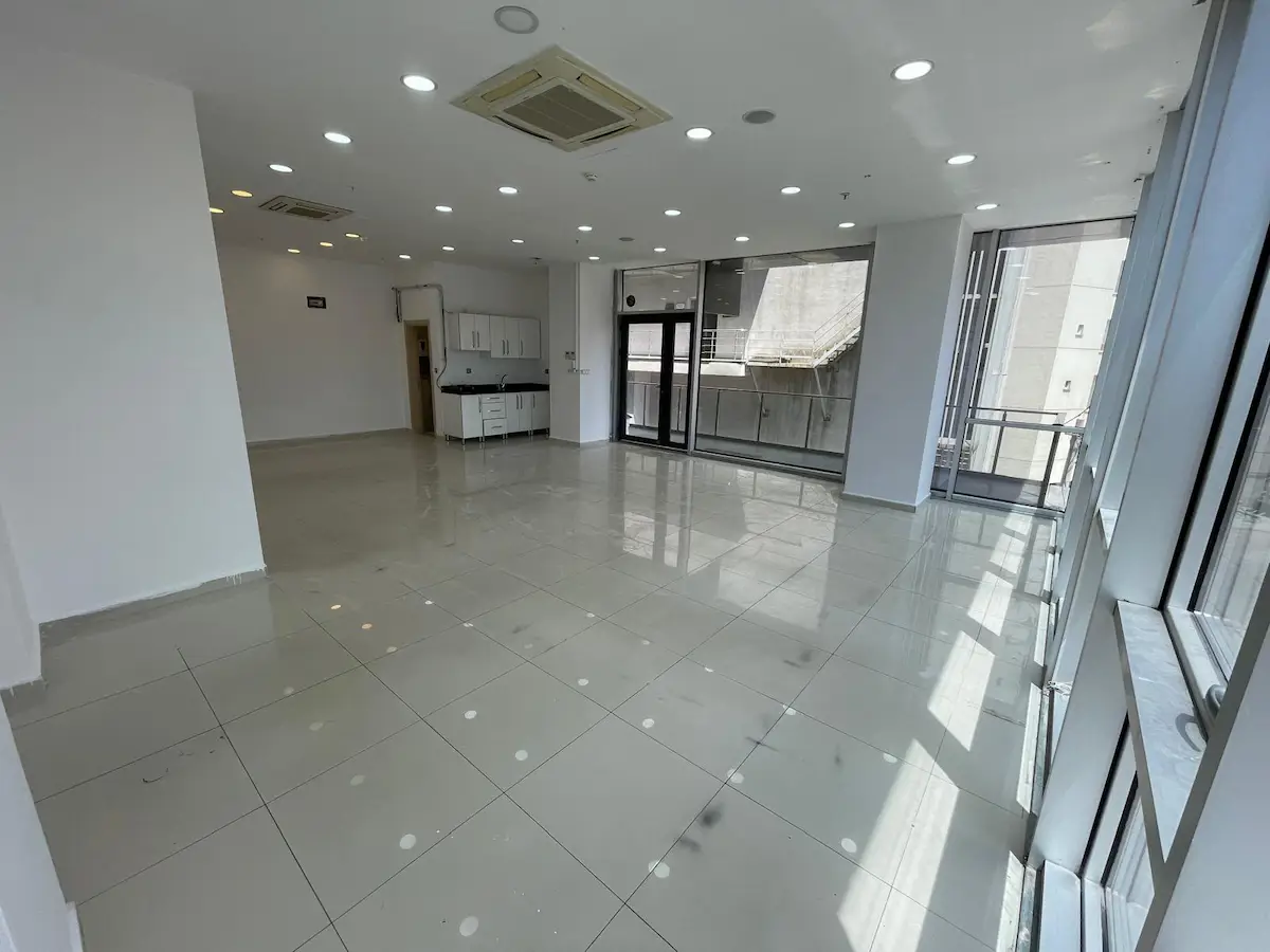 FATİH DEVLET HASTANESİ KARŞISI 80 M2 KİRALIK A SINIFI DÜKKAN
