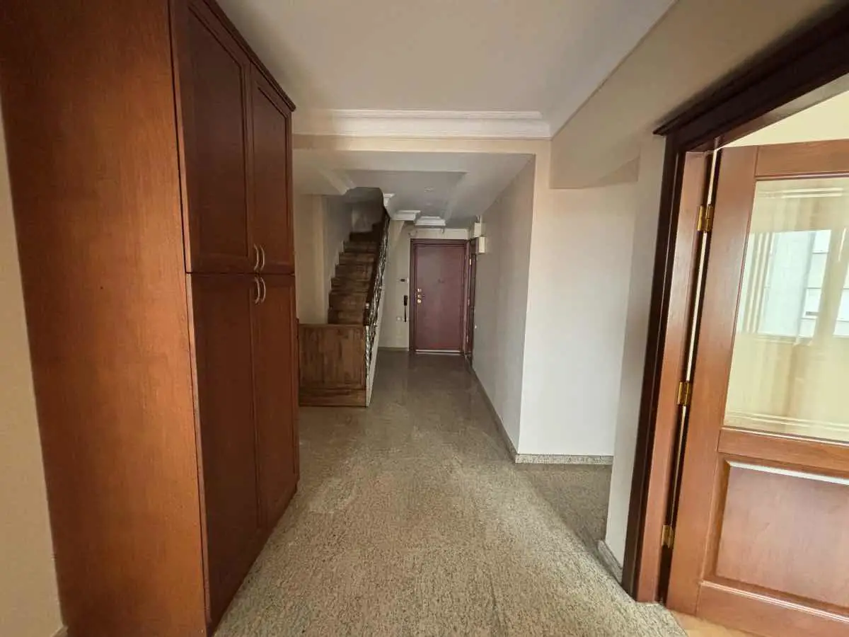 BAHÇELIEVLER KAYACAN SITESI 7+2 DUBLEKS DAIRE 3