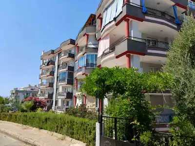 KUŞADASI EGE MAHALLESİ SİTE İÇİNDE MASRAFSIZ DAİRE