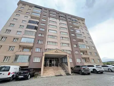 REMAX İLKE'DEN KARDELEN SİTESİ'NDE KİRALIK 4+1 EŞYALI DAİRE