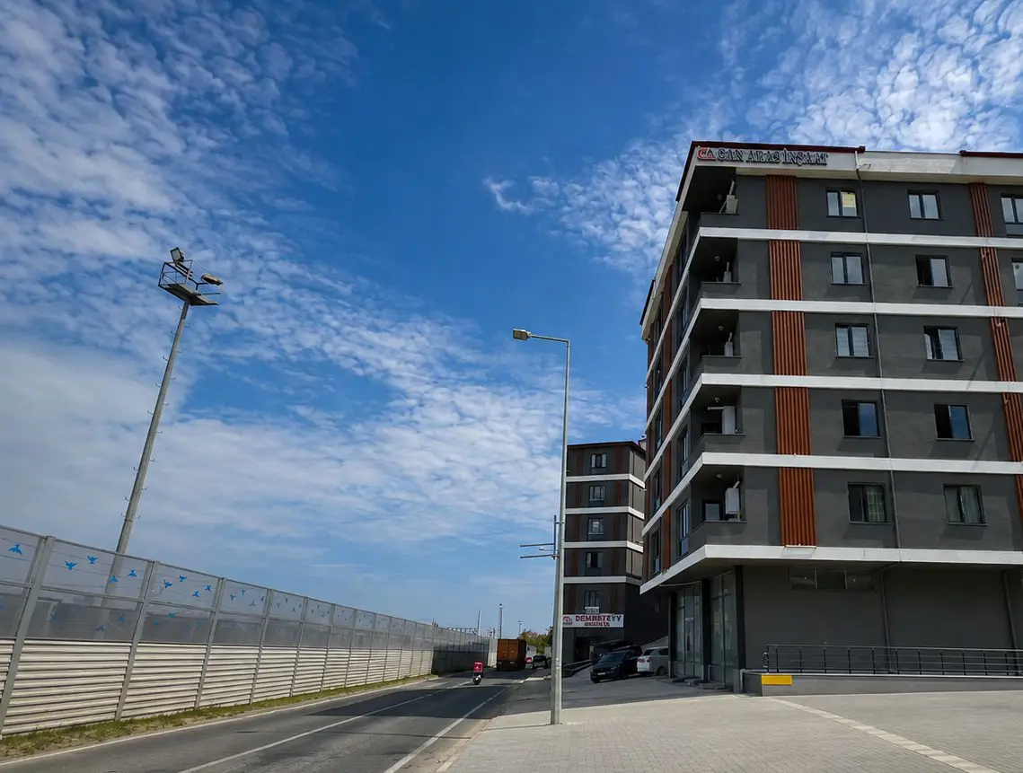 REMAXLAND'DEN İSTASYON MAHALLESİNDE SIFR SATILIK 2+1 TERASLI DUBLEX DAİRE 111  M²