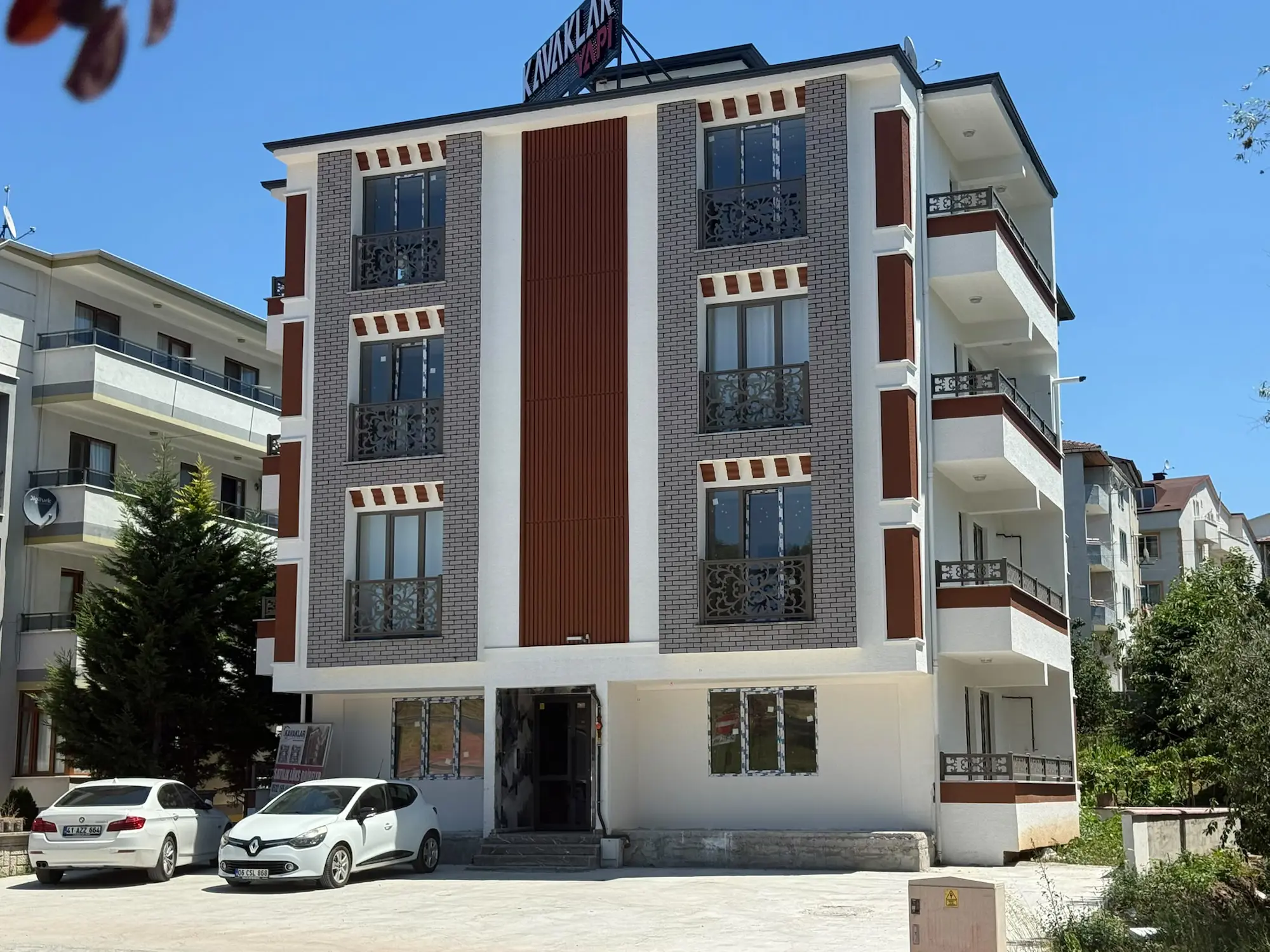 KASKALDEREDE E5 E YAKIN SIFIR SATILIK 2+1 DAIRE