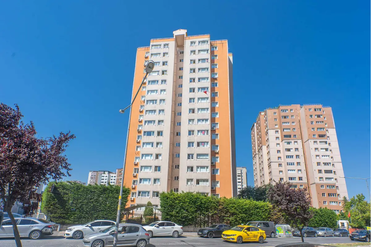SAROS ÖZENKENT SİTESİNDE İÇİ FULL YAPILI SATILIK 3+1 DAİRE